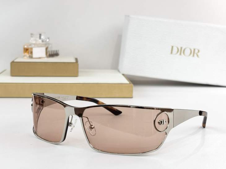 Picture of Dior Sunglasses _SKUfw76226151fw